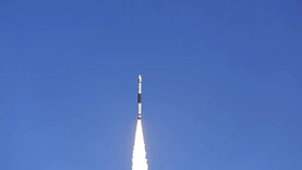 一箭双星：我国成功发射“泉城一号”低轨导航试验卫星