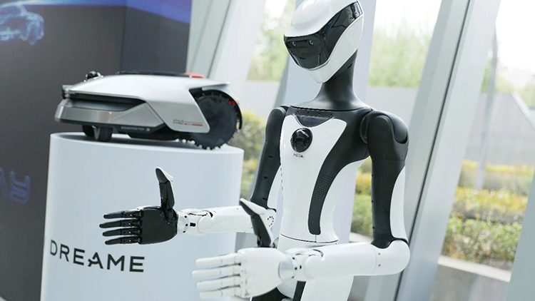 不想困在汽车周期里，禾赛押注空间智能