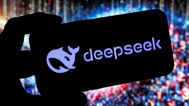 正式对标美国最强编程巨头 DeepSeek亲自下场做Claude竞品