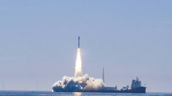 总统致贺！东方星链高光谱AI卫星发射成功