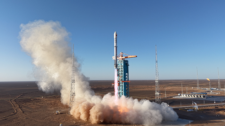 朱雀三号陆地回收成功 副总设计师董锴回应对比SpaceX猎鹰9